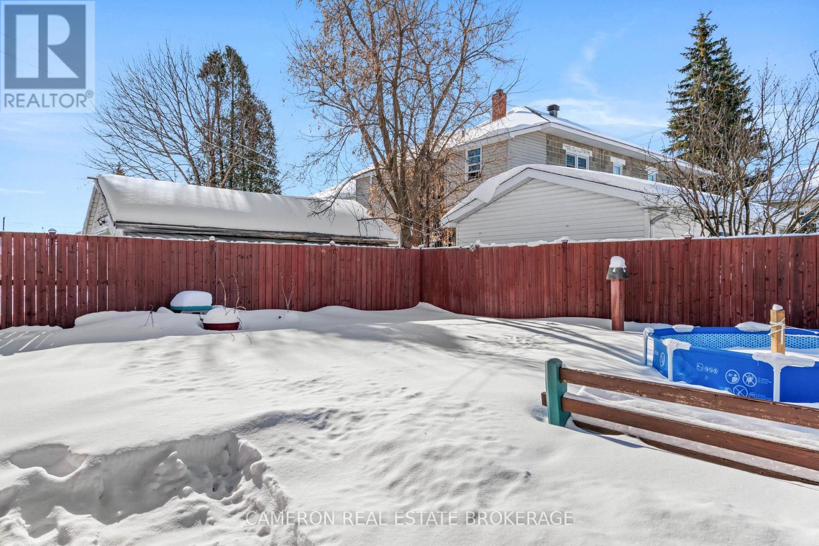 511 St Felix Street, Cornwall, Ontario  K6H 5B2 - Photo 4 - X12445328