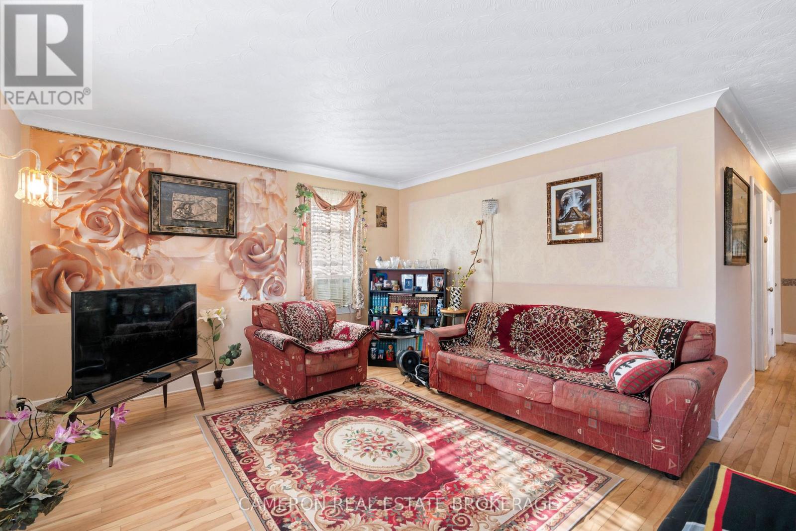 511 St Felix Street, Cornwall, Ontario  K6H 5B2 - Photo 7 - X12445328