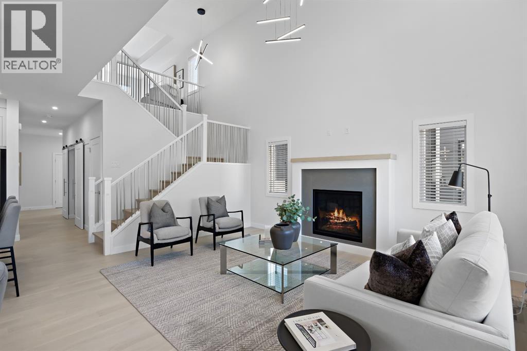 46 Westland Park Sw, Calgary, Alberta  T3H 0W1 - Photo 5 - A2259010