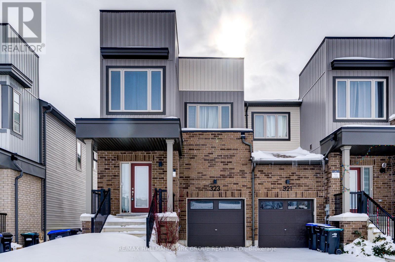 323 Atkinson Street, Clearview, Ontario  L0M 1S0 - Photo 2 - S12770836