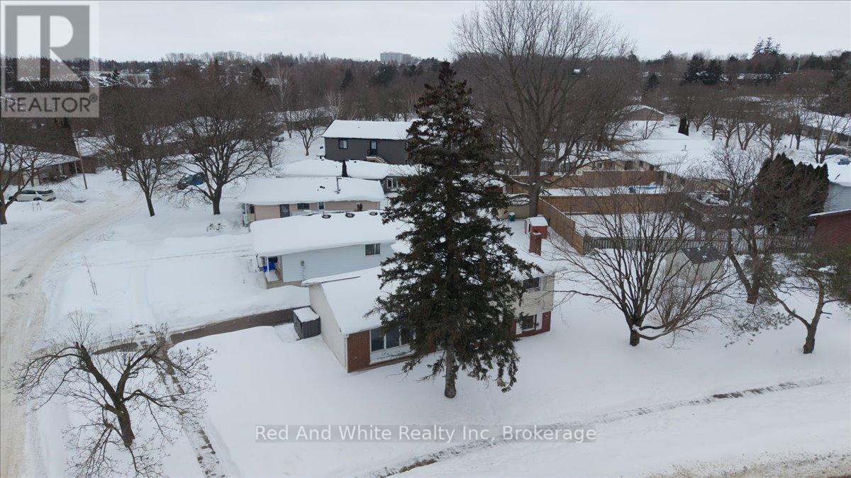 400 Midwood Crescent, Waterloo, Ontario  N2L 5N5 - Photo 32 - X12789182