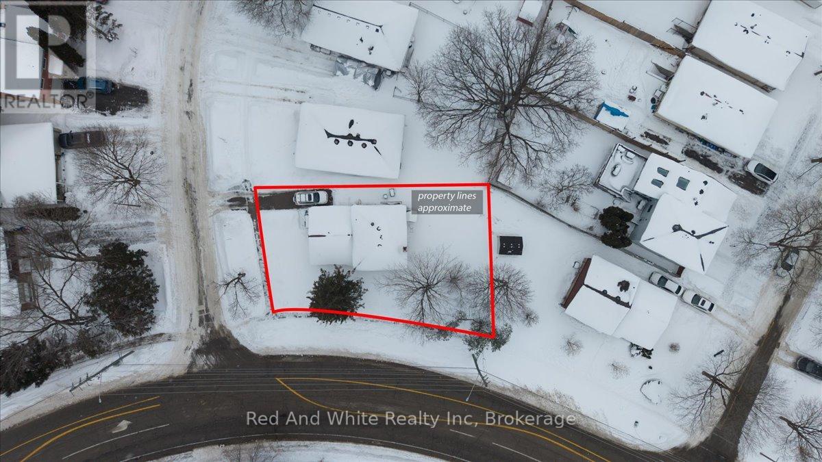 400 Midwood Crescent, Waterloo, Ontario  N2L 5N5 - Photo 38 - X12789182