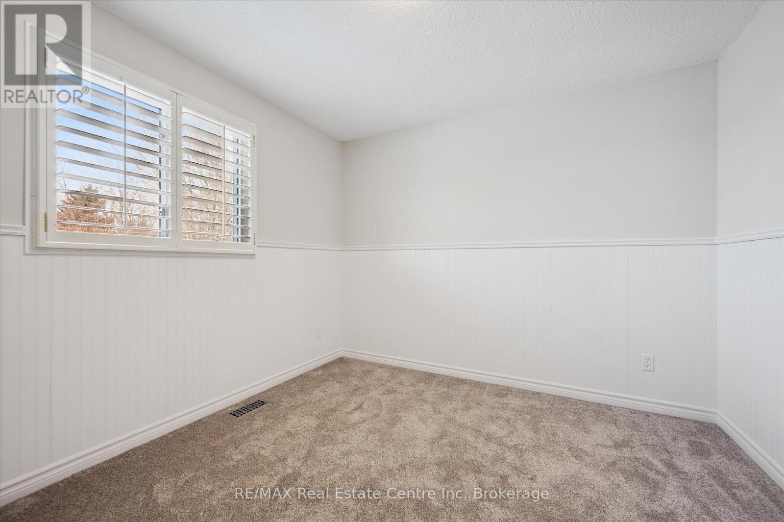 415 Black Street, Centre Wellington, Ontario  N1M 3M7 - Photo 22 - X12789196