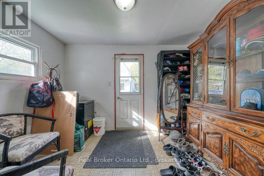 208 Victoria Street, Ingersoll, Ontario  N5C 2N1 - Photo 16 - X12786442