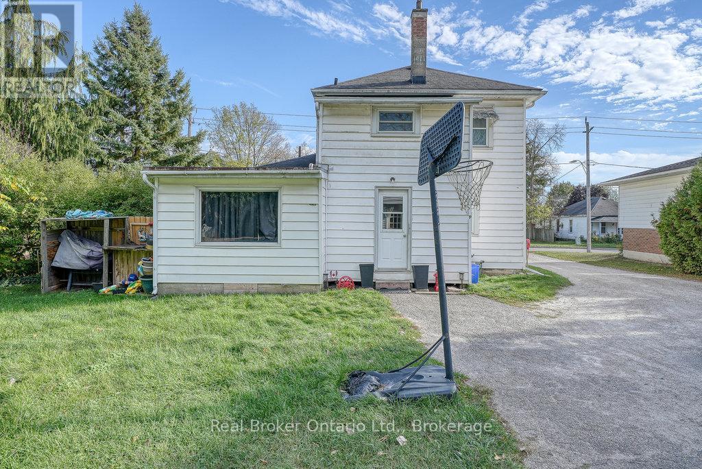 208 Victoria Street, Ingersoll, Ontario  N5C 2N1 - Photo 9 - X12786442