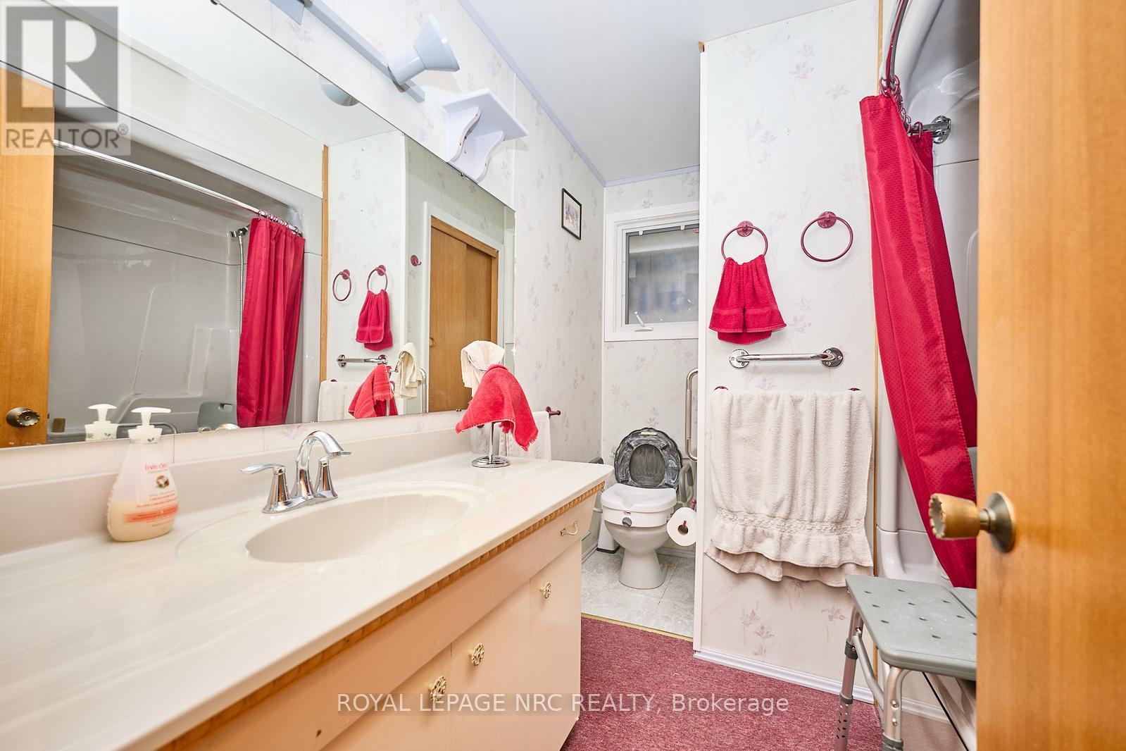 32 Oxford Street, St. Catharines, Ontario  L2P 1W3 - Photo 21 - X12789198