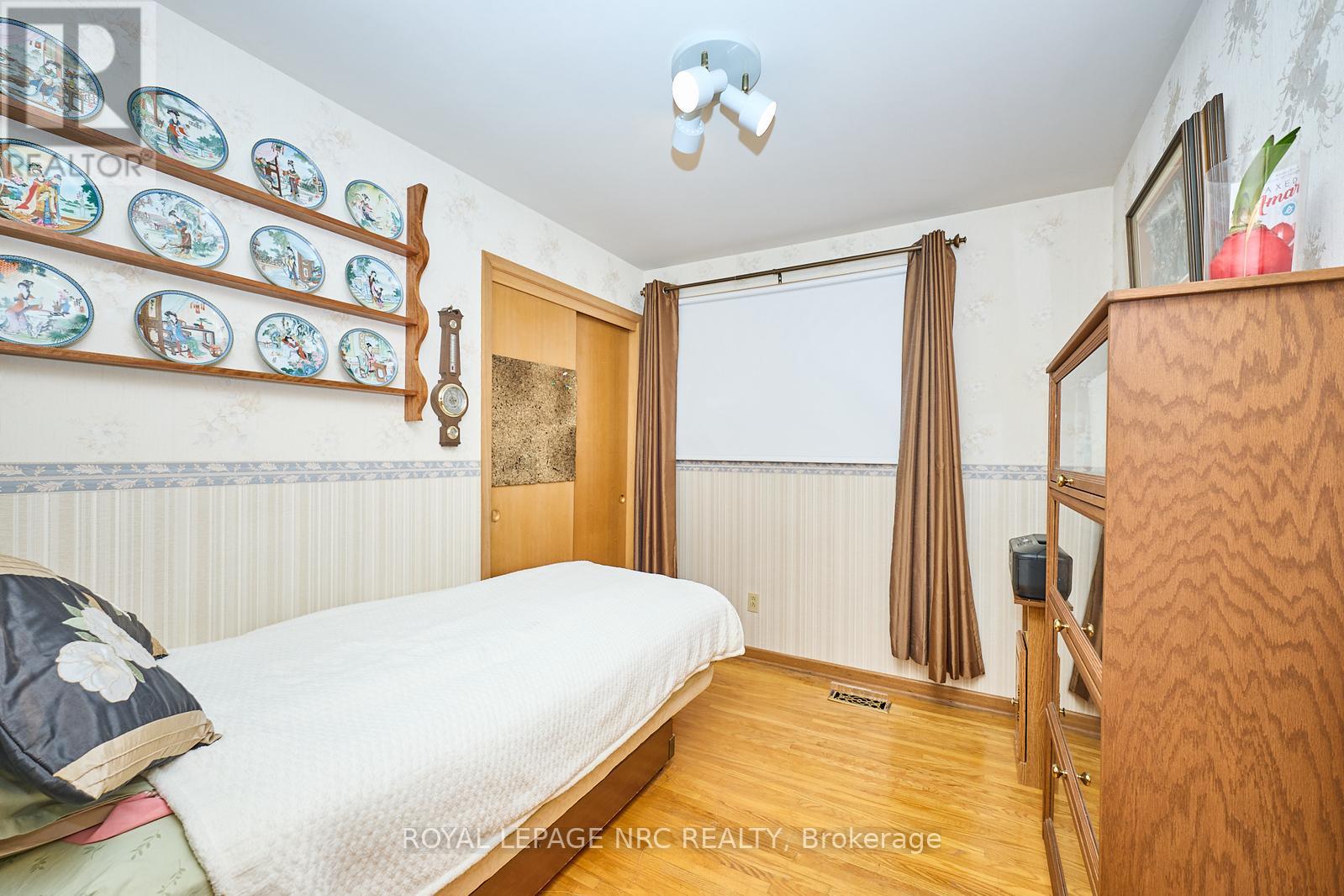 32 Oxford Street, St. Catharines, Ontario  L2P 1W3 - Photo 22 - X12789198