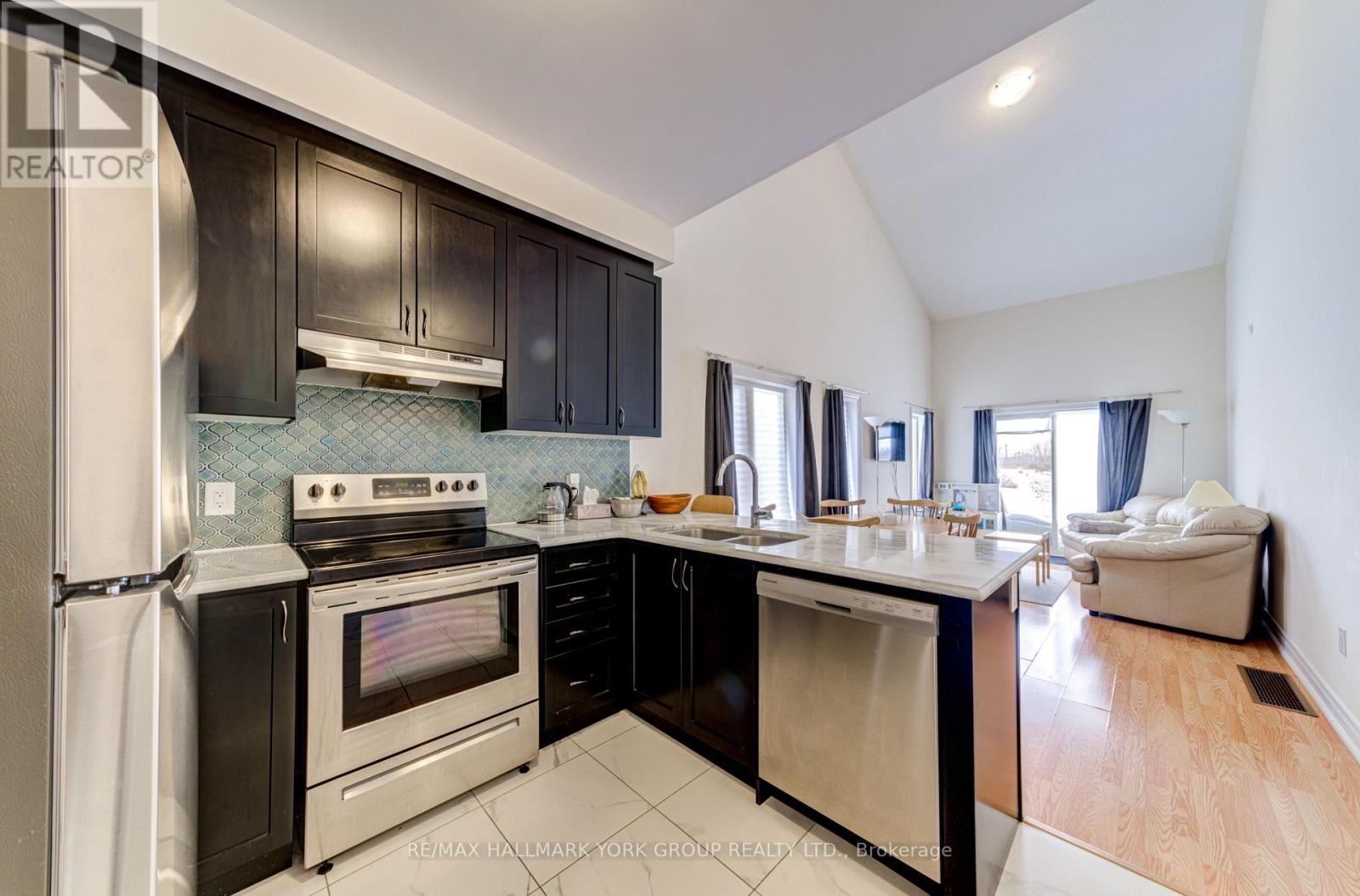 323 Atkinson Street, Clearview (Stayner), Ontario  L0M 1S0 - Photo 10 - S12770836