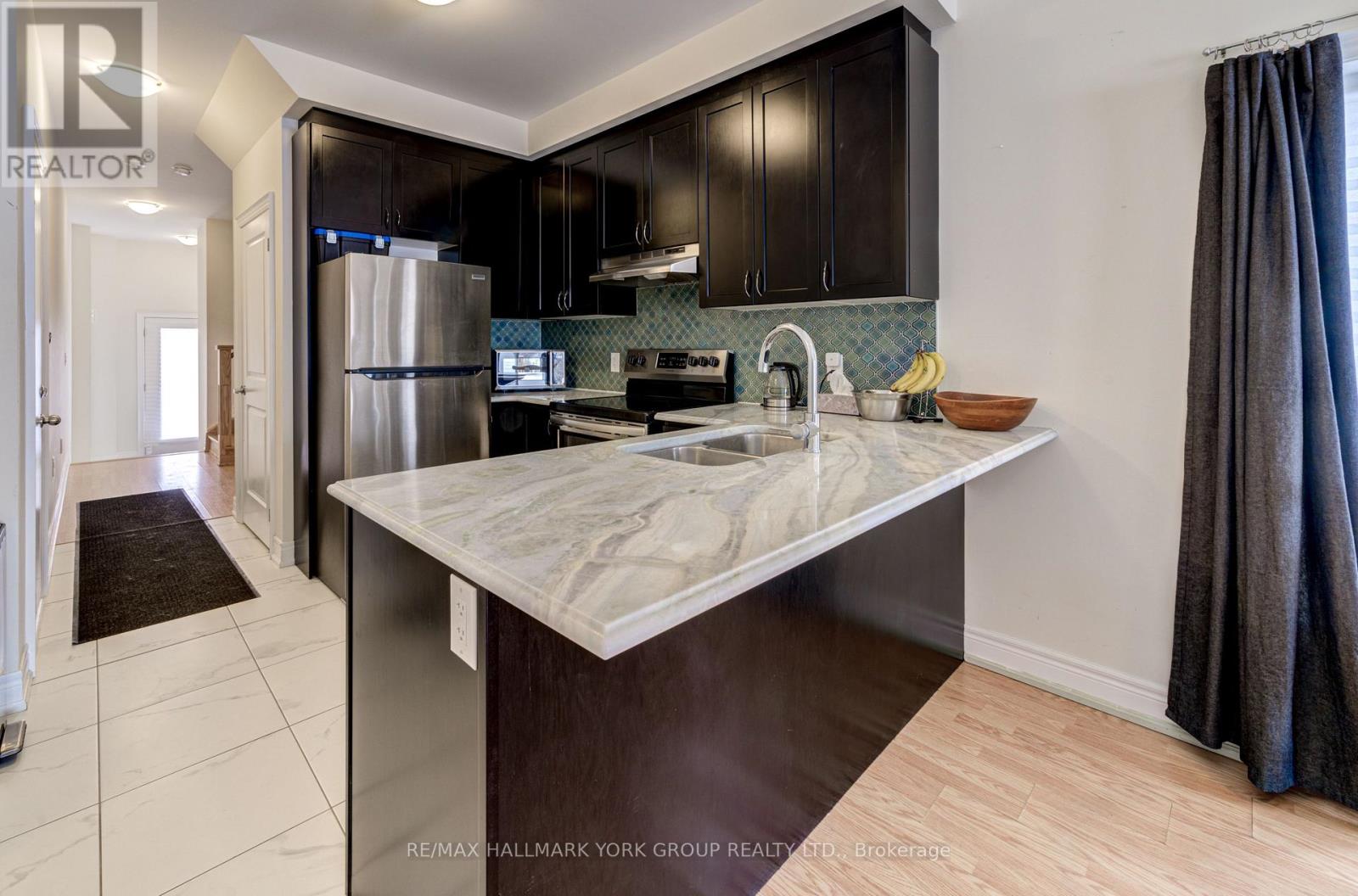 323 Atkinson Street, Clearview (Stayner), Ontario  L0M 1S0 - Photo 12 - S12770836