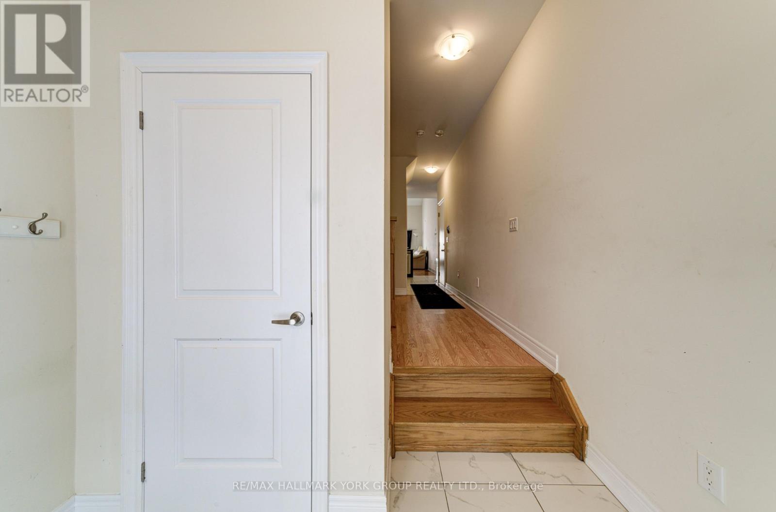 323 Atkinson Street, Clearview (Stayner), Ontario  L0M 1S0 - Photo 9 - S12770836