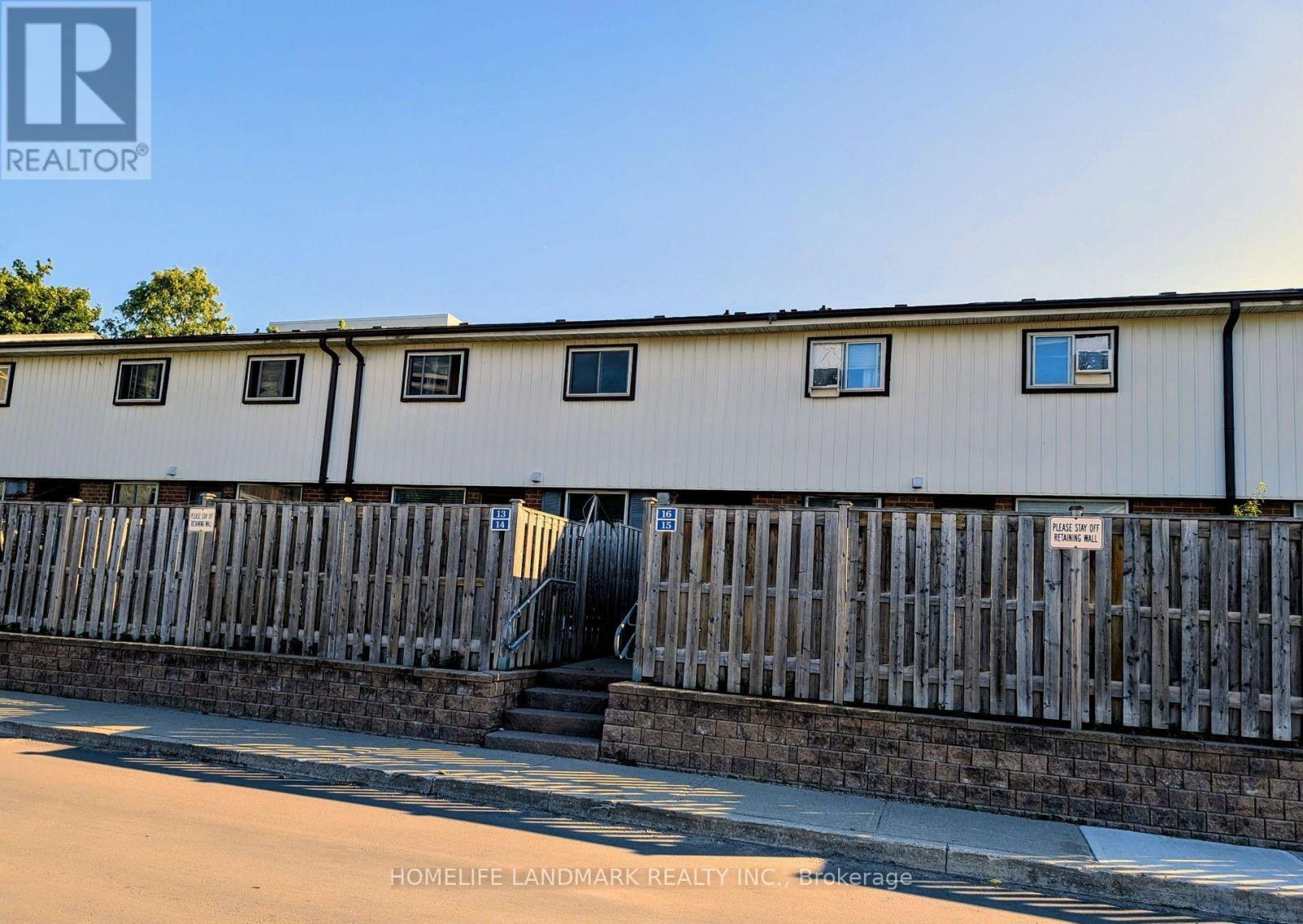 15 - 120 Nonquon Road, Oshawa, Ontario  L1G 7E6 - Photo 2 - E12789192