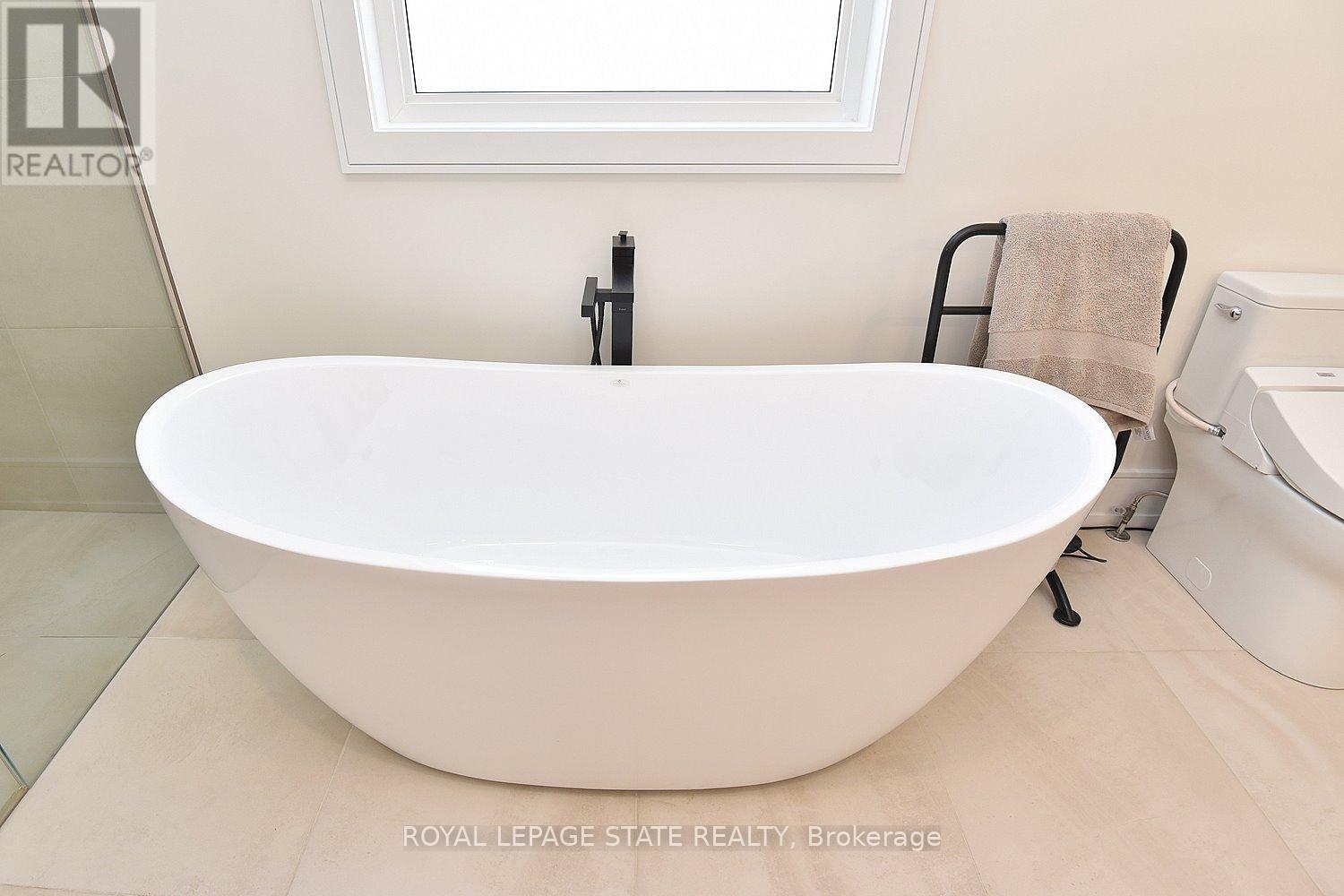 3642 Vosburgh Place, Lincoln, Ontario  L0R 1G0 - Photo 23 - X12789202