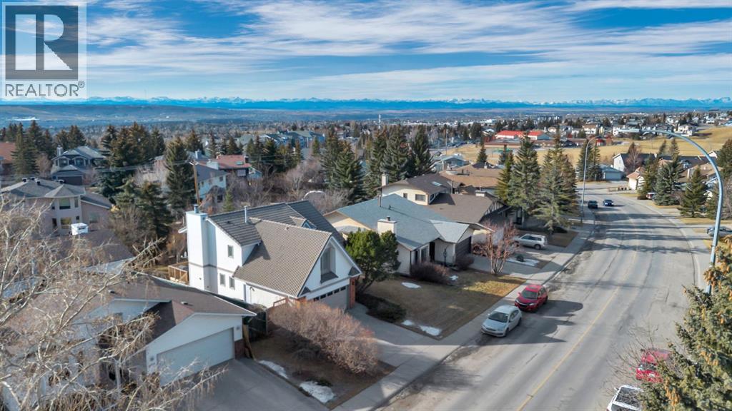 323 Hawkwood Boulevard Nw, Calgary, Alberta  T3G 3G7 - Photo 9 - A2286061