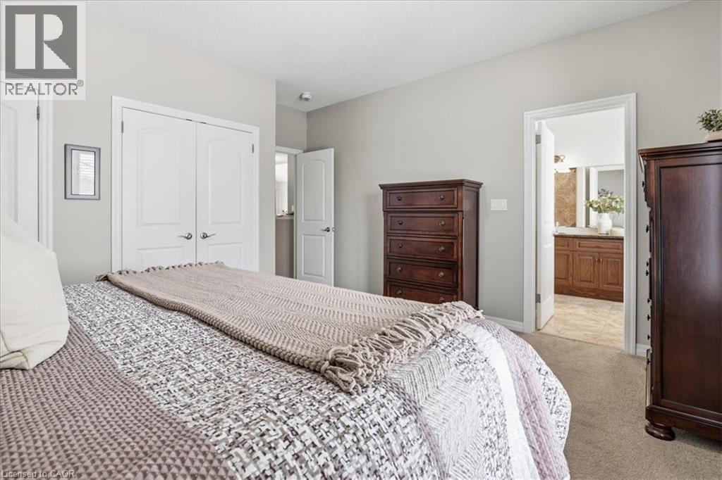 16 Piccadilly Square, New Hamburg, Ontario  N3A 0C7 - Photo 16 - 40802143