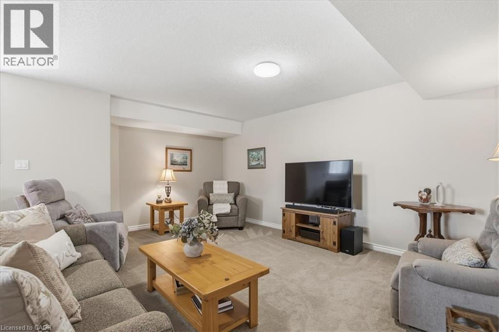 16 Piccadilly Square, New Hamburg, Ontario  N3A 0C7 - Photo 23 - 40802143