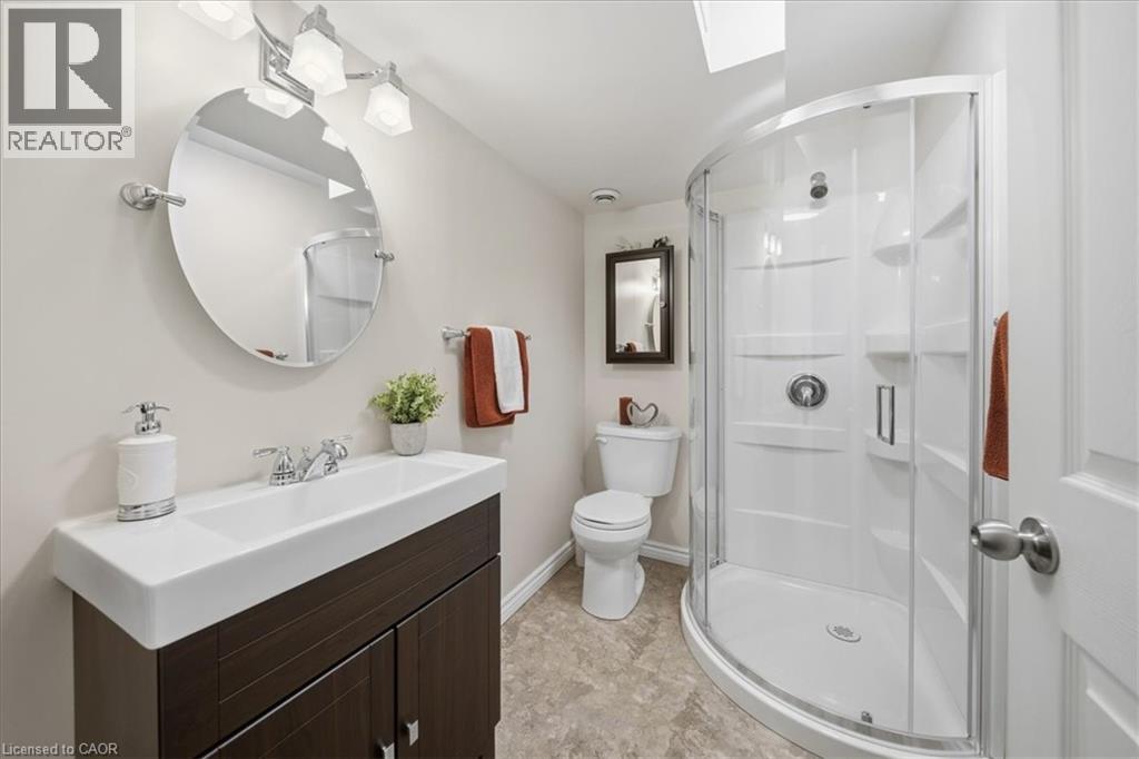 16 Piccadilly Square, New Hamburg, Ontario  N3A 0C7 - Photo 24 - 40802143