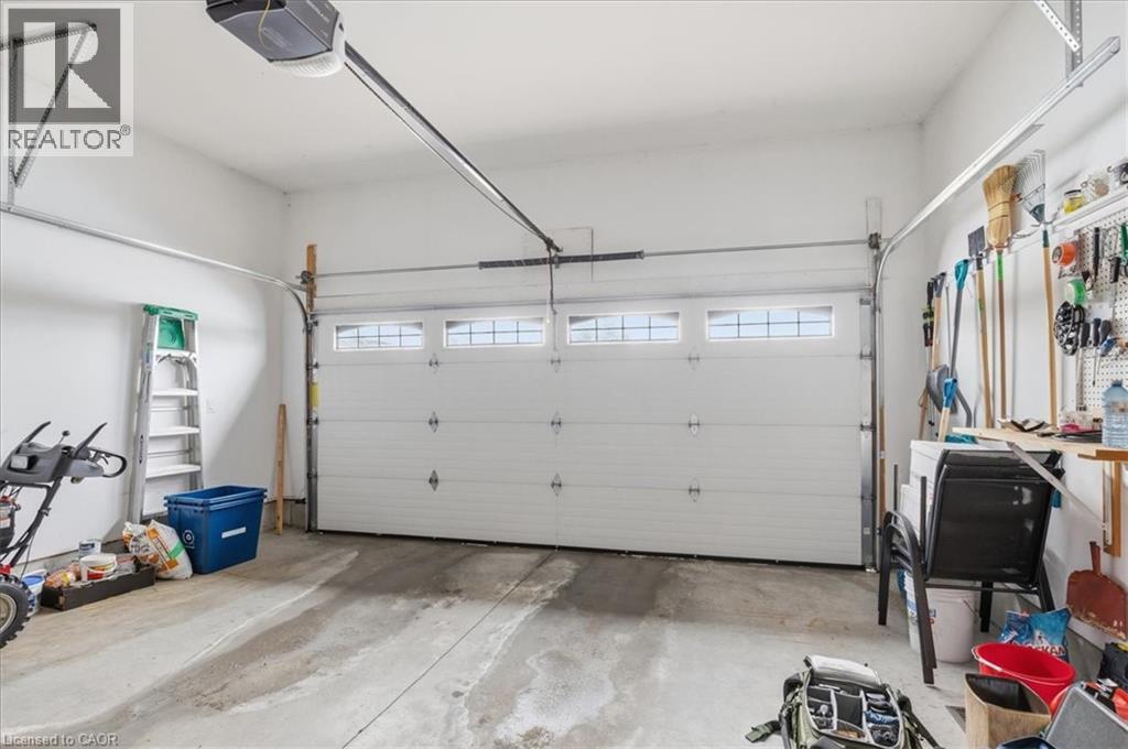 16 Piccadilly Square, New Hamburg, Ontario  N3A 0C7 - Photo 33 - 40802143