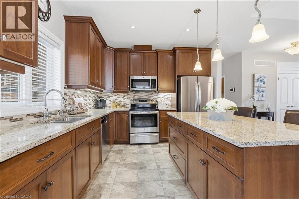 16 Piccadilly Square, New Hamburg, Ontario  N3A 0C7 - Photo 5 - 40802143