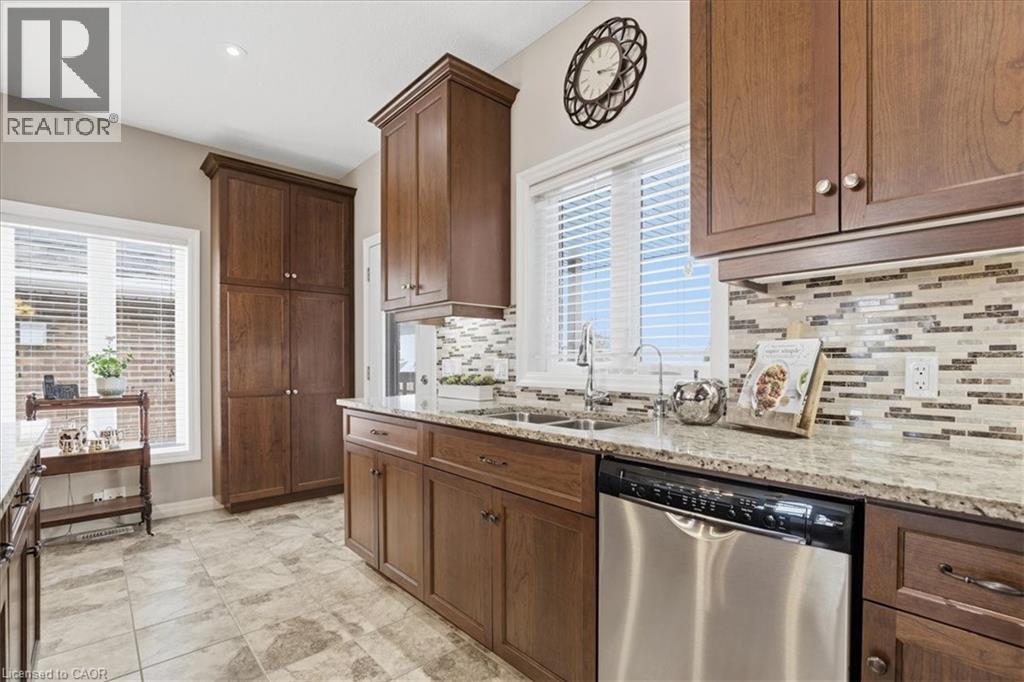 16 Piccadilly Square, New Hamburg, Ontario  N3A 0C7 - Photo 6 - 40802143