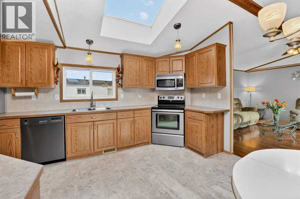 2 Doubletree Way, Strathmore, Alberta  T1P 1M8 - Photo 7 - A2285698