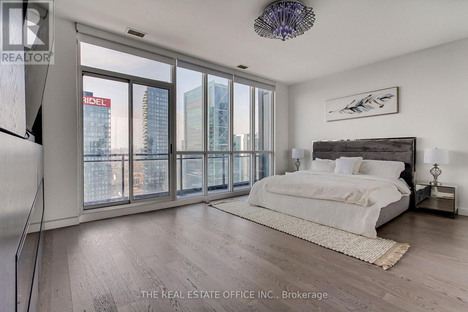 Ph02 - 25 Capreol Court, Toronto, Ontario  M5V 3Z7 - Photo 17 - C12789208