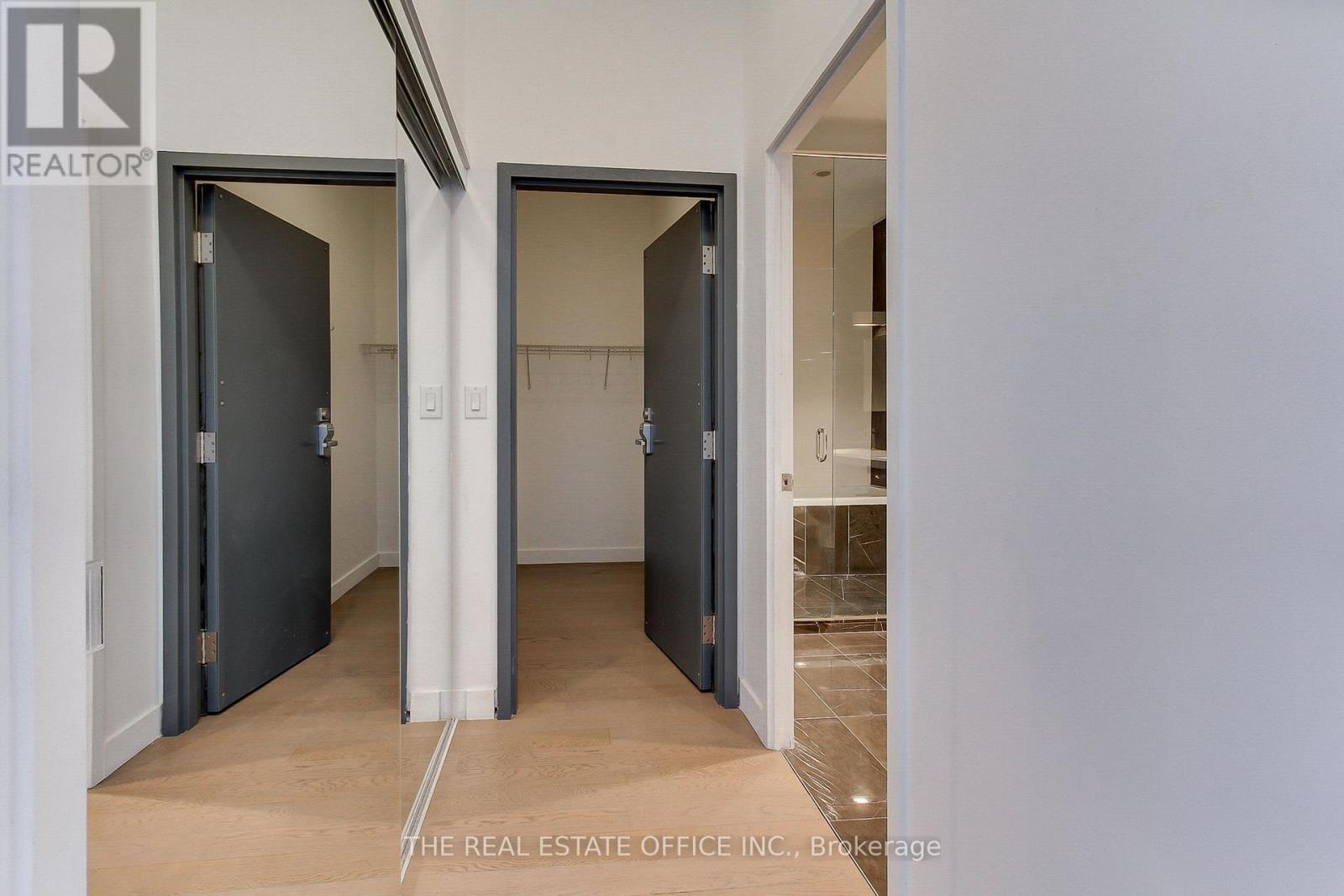 Ph02 - 25 Capreol Court, Toronto, Ontario  M5V 3Z7 - Photo 22 - C12789208