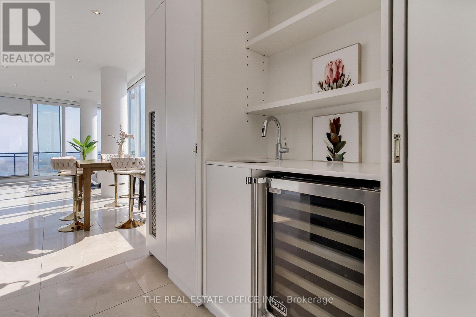 Ph02 - 25 Capreol Court, Toronto, Ontario  M5V 3Z7 - Photo 9 - C12789208