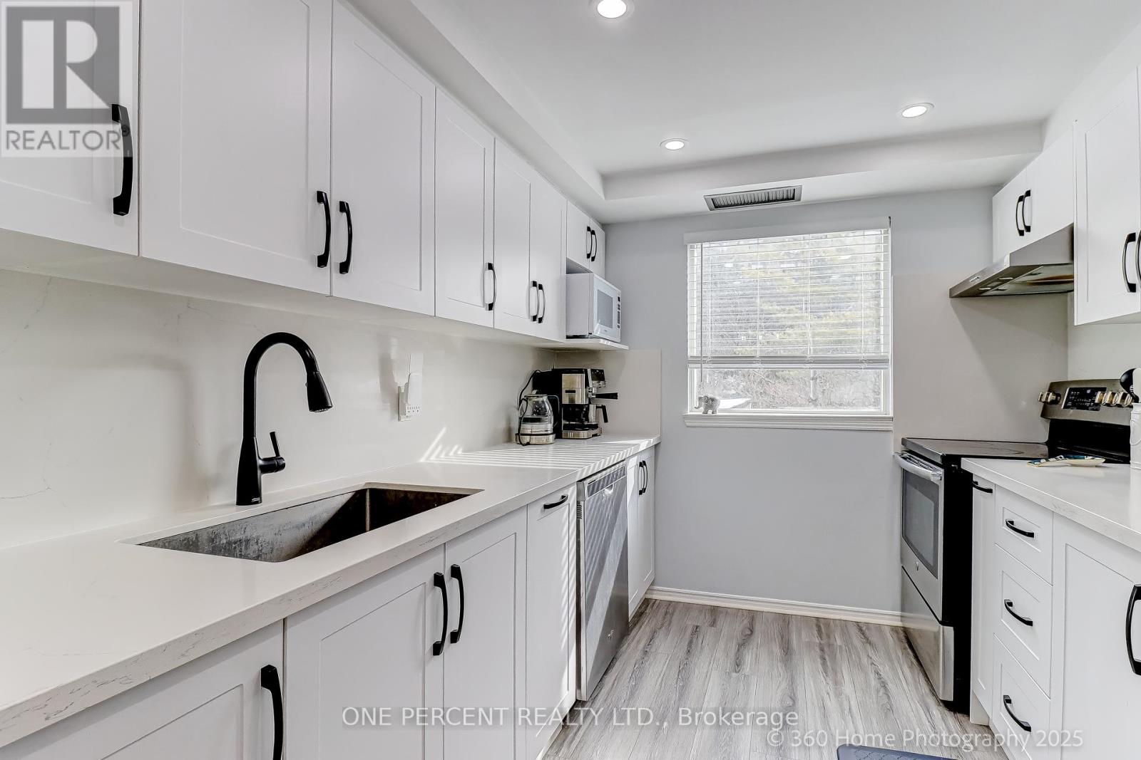 201 - 7 Bishop Avenue, Toronto, Ontario  M2M 4J4 - Photo 15 - C12789236