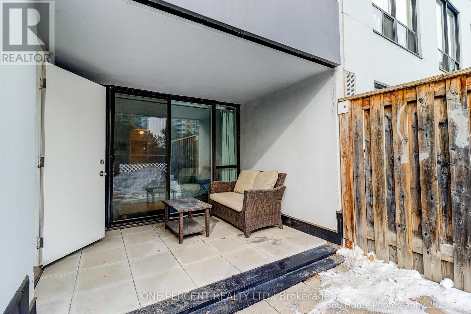 201 - 7 Bishop Avenue, Toronto, Ontario  M2M 4J4 - Photo 9 - C12789236