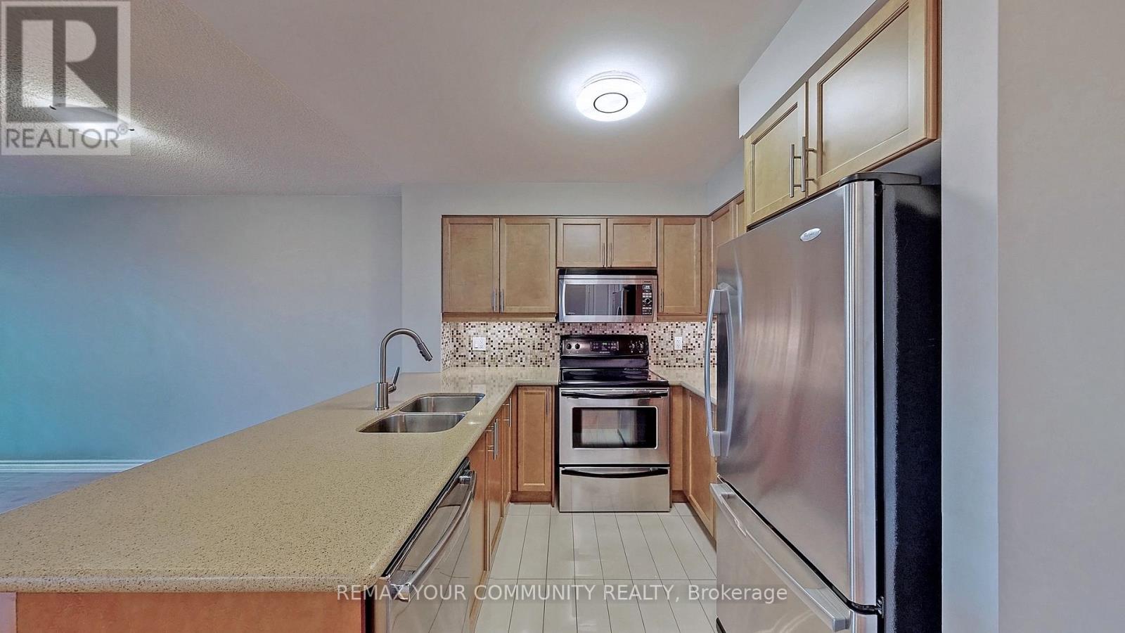 323 - 18 Harding Boulevard, Richmond Hill, Ontario  L4C 0T3 - Photo 12 - N12789212