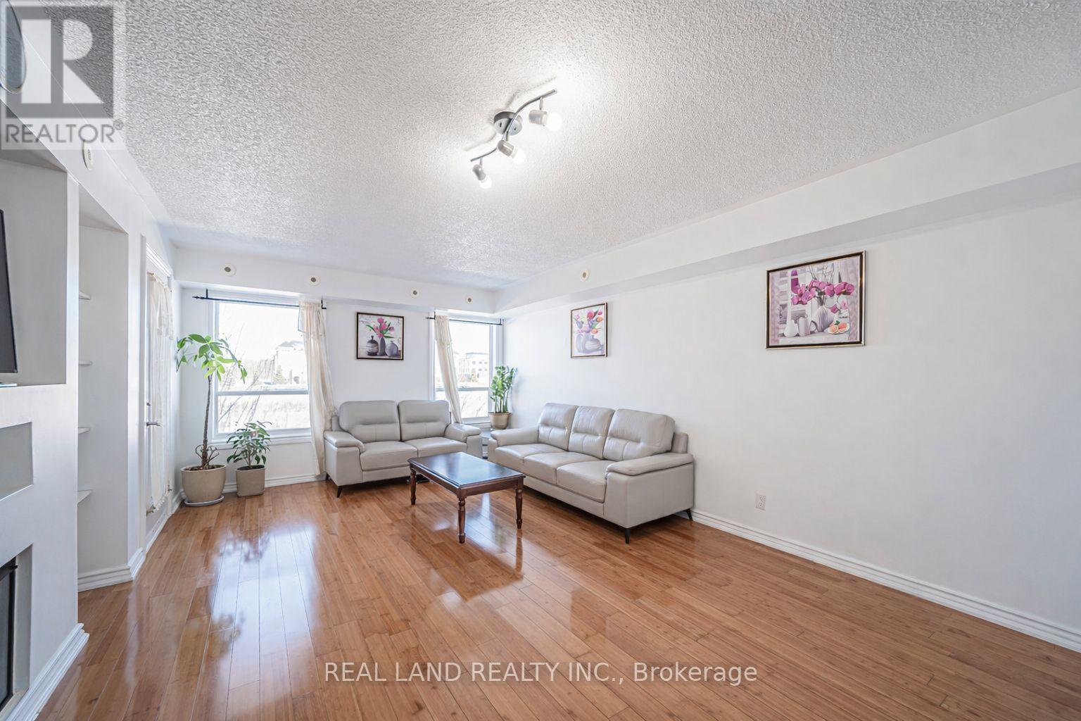 79 Sunrise Drive, Markham, Ontario  L3R 1A1 - Photo 12 - N12789216