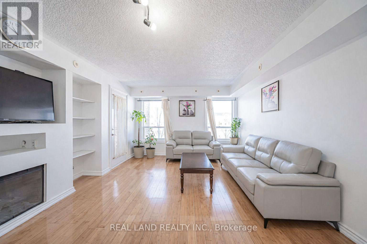 79 Sunrise Drive, Markham, Ontario  L3R 1A1 - Photo 13 - N12789216