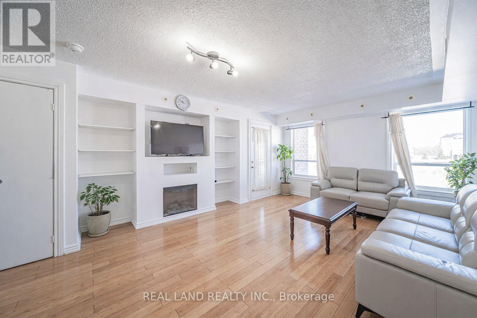 79 Sunrise Drive, Markham, Ontario  L3R 1A1 - Photo 14 - N12789216