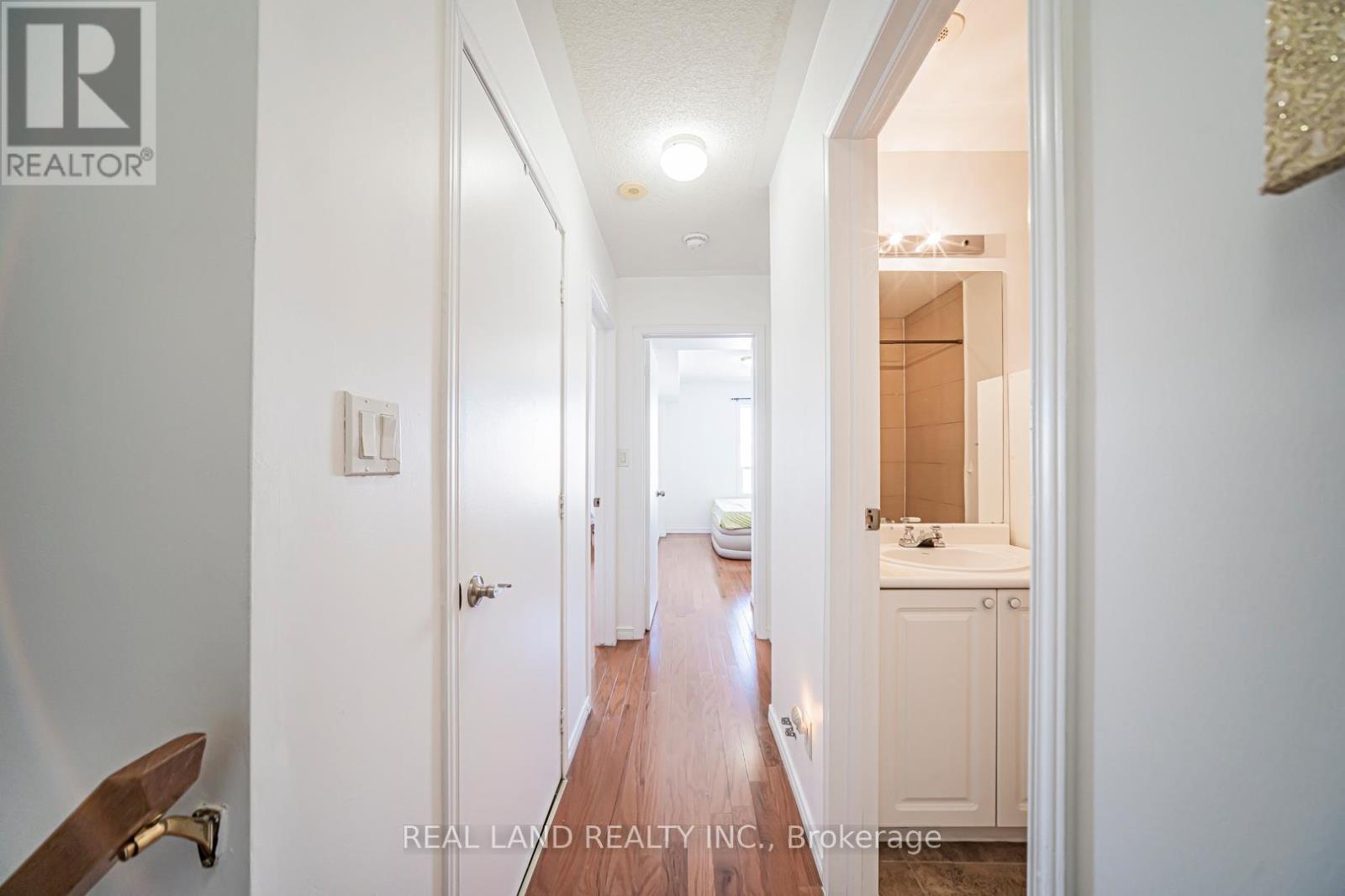 79 Sunrise Drive, Markham, Ontario  L3R 1A1 - Photo 20 - N12789216