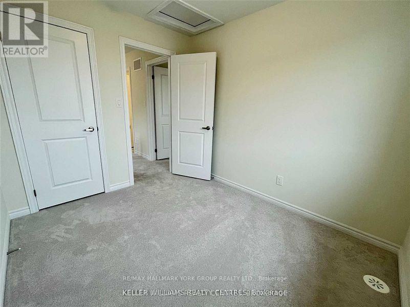 586 Murrell Boulevard, East Gwillimbury, Ontario  L9N 0L6 - Photo 10 - N12789222