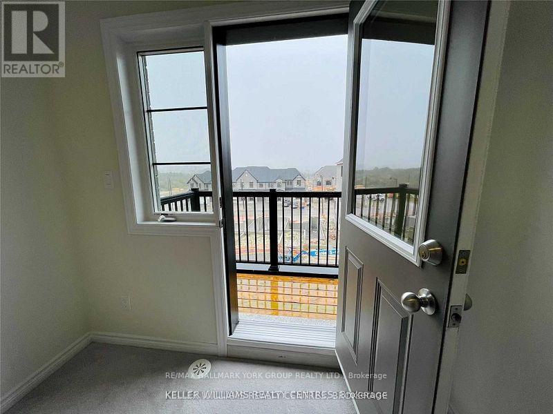 586 Murrell Boulevard, East Gwillimbury, Ontario  L9N 0L6 - Photo 14 - N12789222