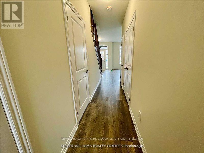 586 Murrell Boulevard, East Gwillimbury, Ontario  L9N 0L6 - Photo 2 - N12789222