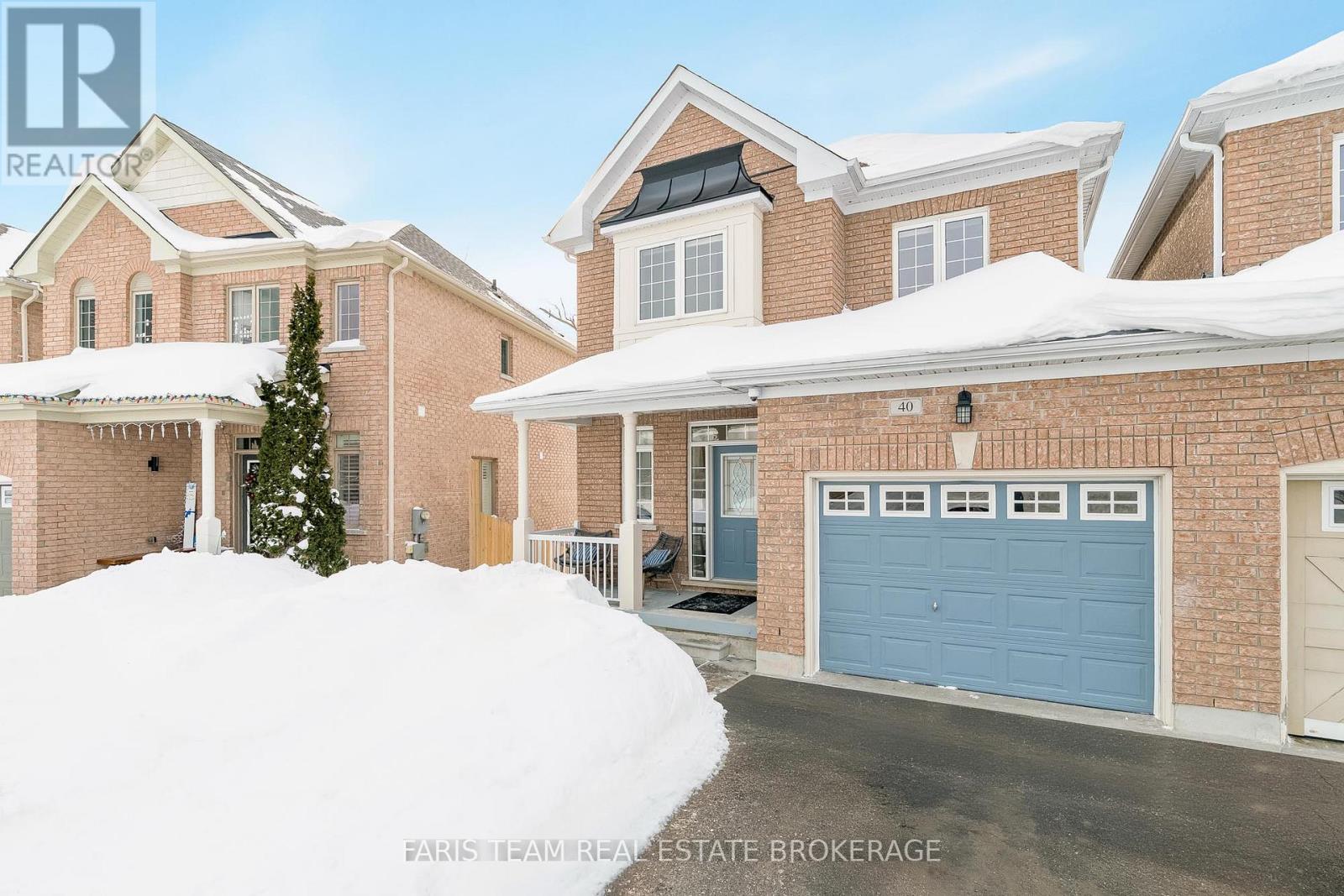 40 FORSYTH CRESCENT, Barrie, Ontario