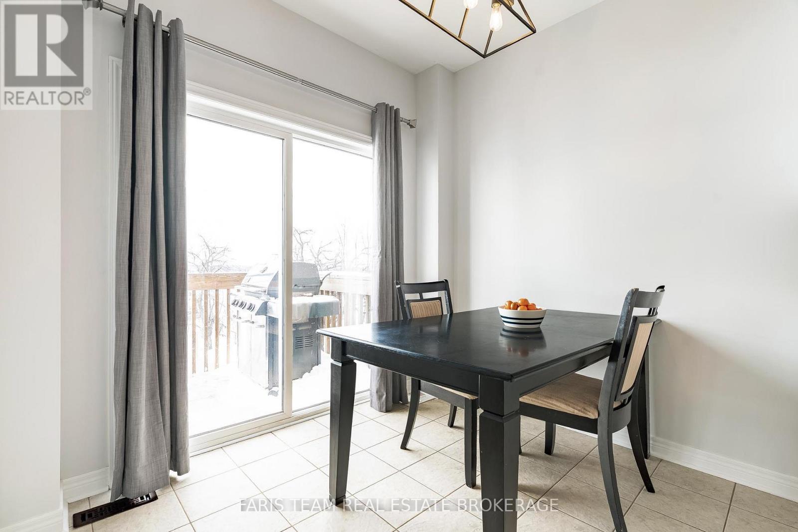 40 Forsyth Crescent, Barrie, Ontario  L4N 7T6 - Photo 11 - S12789214