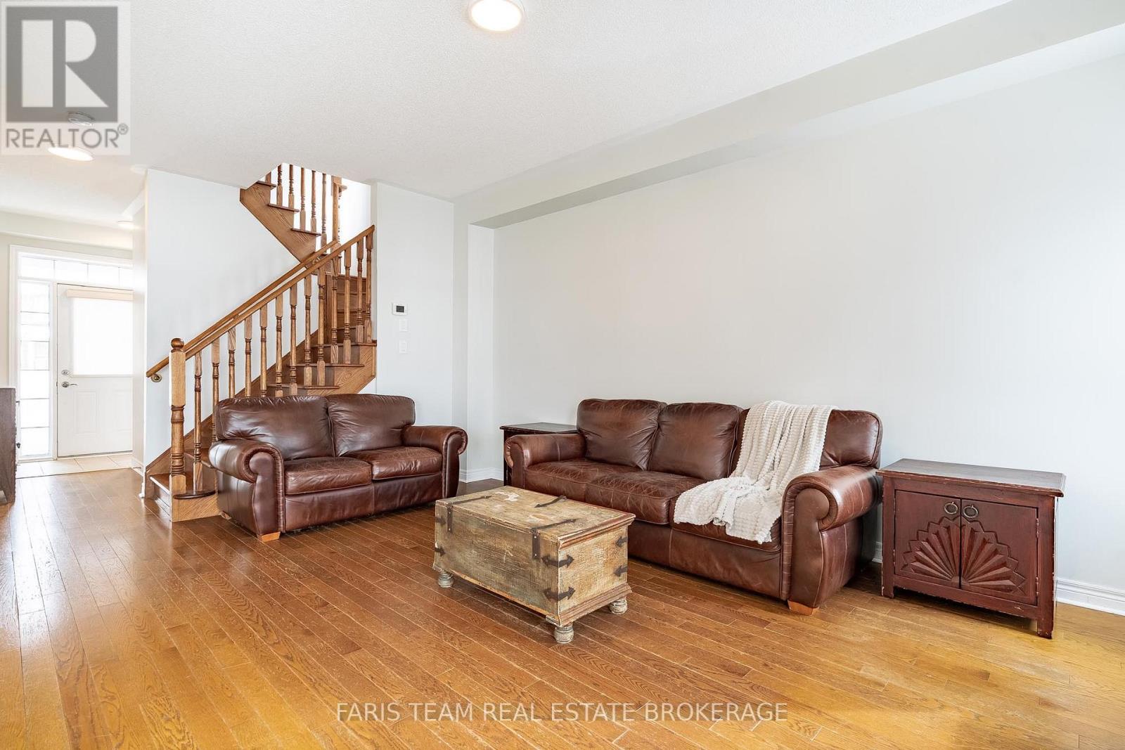 40 Forsyth Crescent, Barrie, Ontario  L4N 7T6 - Photo 15 - S12789214