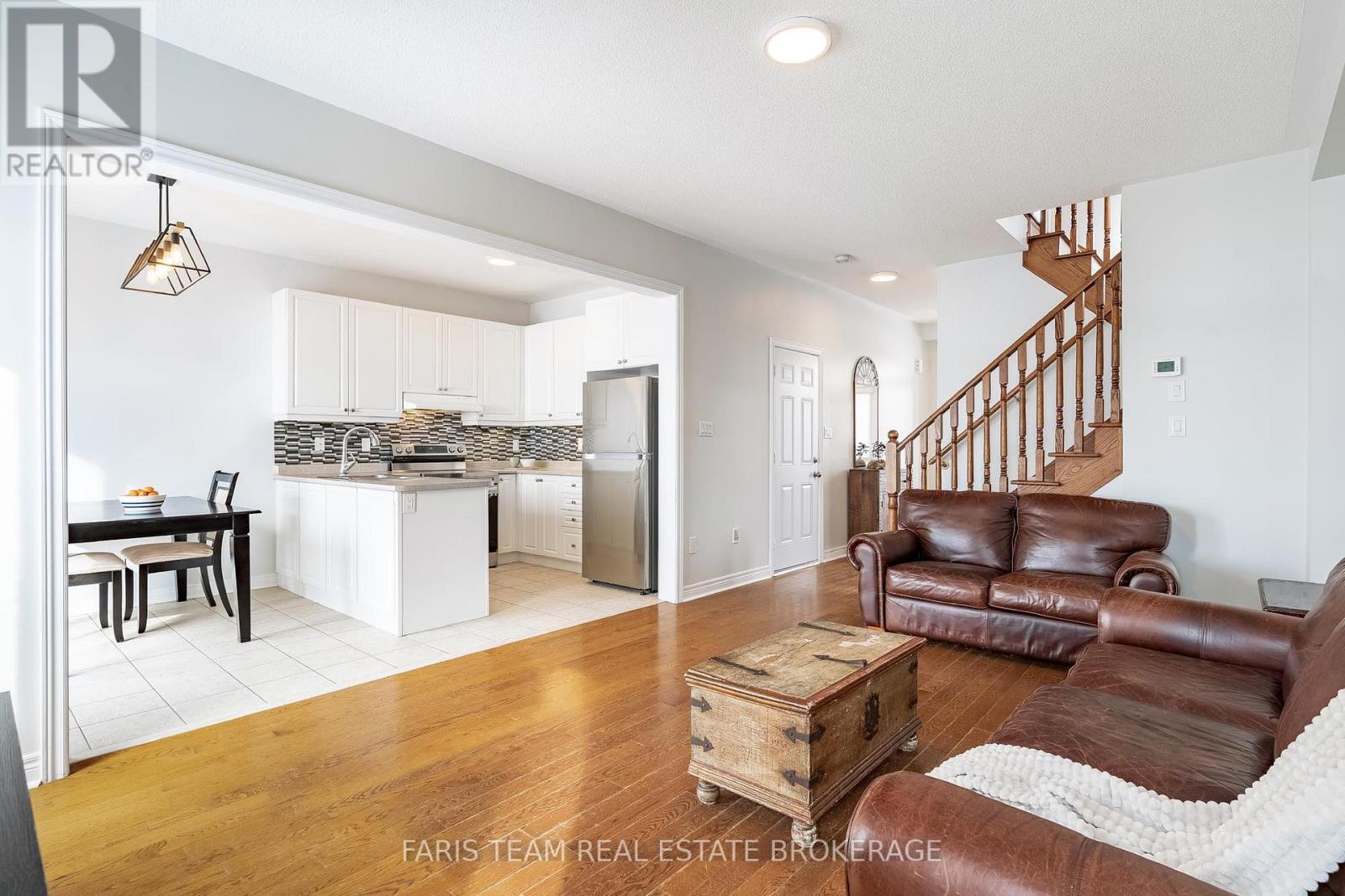 40 Forsyth Crescent, Barrie, Ontario  L4N 7T6 - Photo 17 - S12789214