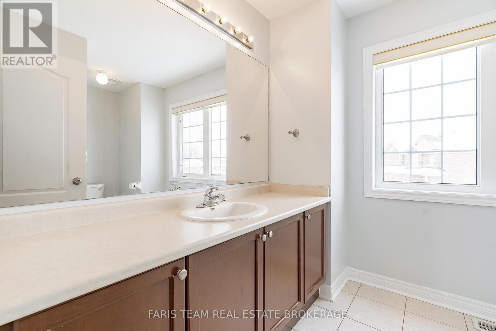 40 Forsyth Crescent, Barrie, Ontario  L4N 7T6 - Photo 28 - S12789214