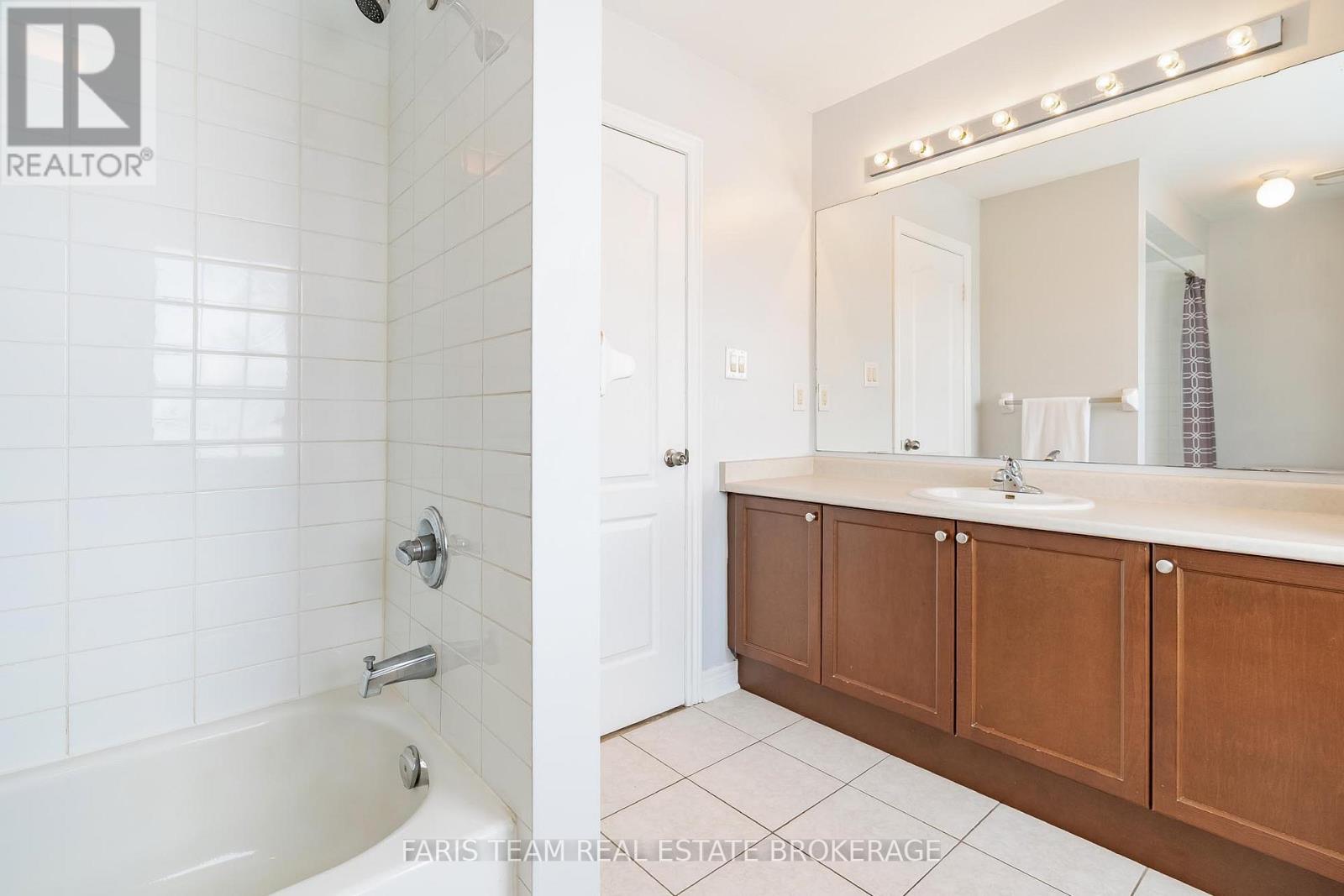 40 Forsyth Crescent, Barrie, Ontario  L4N 7T6 - Photo 29 - S12789214