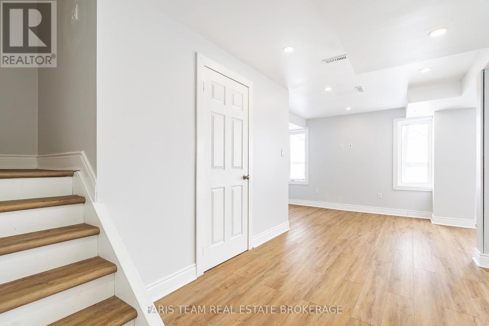 40 Forsyth Crescent, Barrie, Ontario  L4N 7T6 - Photo 30 - S12789214