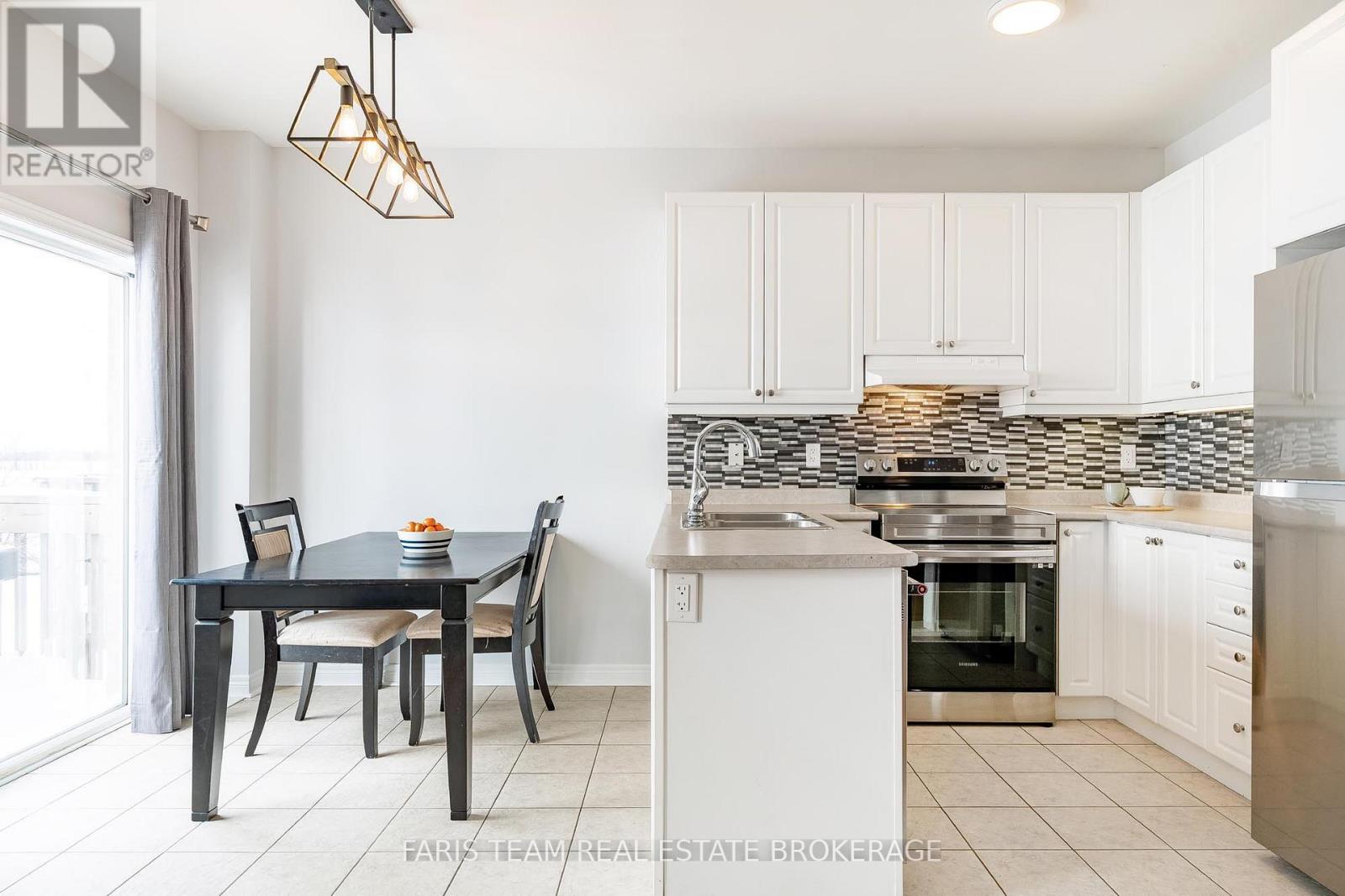 40 Forsyth Crescent, Barrie, Ontario  L4N 7T6 - Photo 6 - S12789214