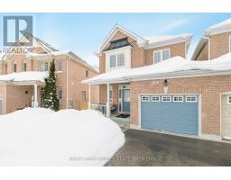 40 FORSYTH CRESCENT, Barrie, Ontario