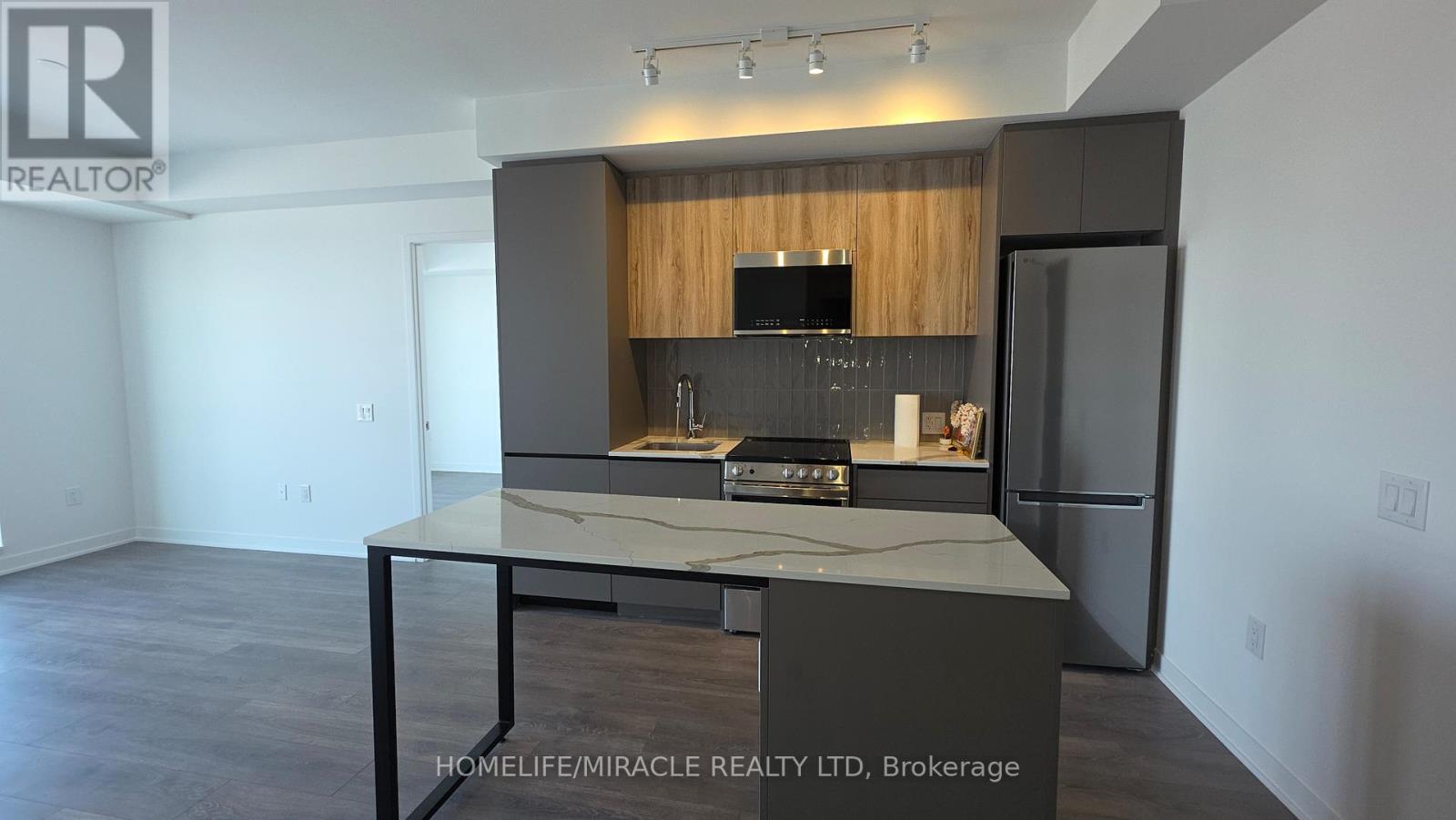 E1401 - 10 All Nations Drive, Brampton, Ontario  L7A 5M5 - Photo 5 - W12775700