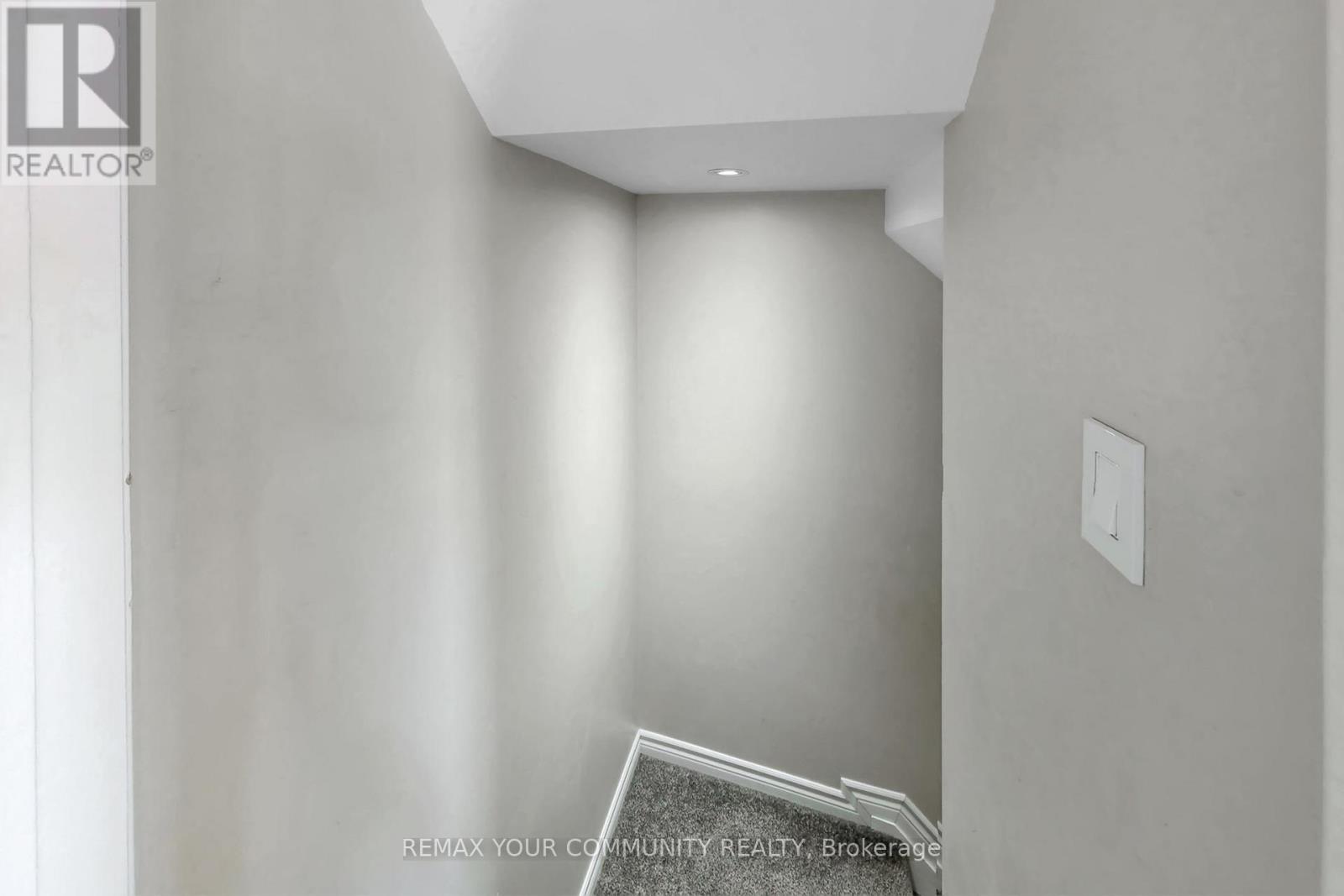 94 Rawling Crescent, Brampton, Ontario  L6Z 1N8 - Photo 34 - W12785568