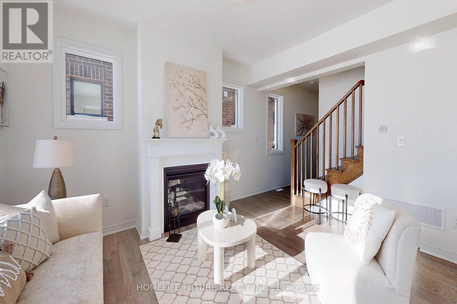 39 Timber Falls Drive, Brampton, Ontario  L7A 0B8 - Photo 7 - W12787468