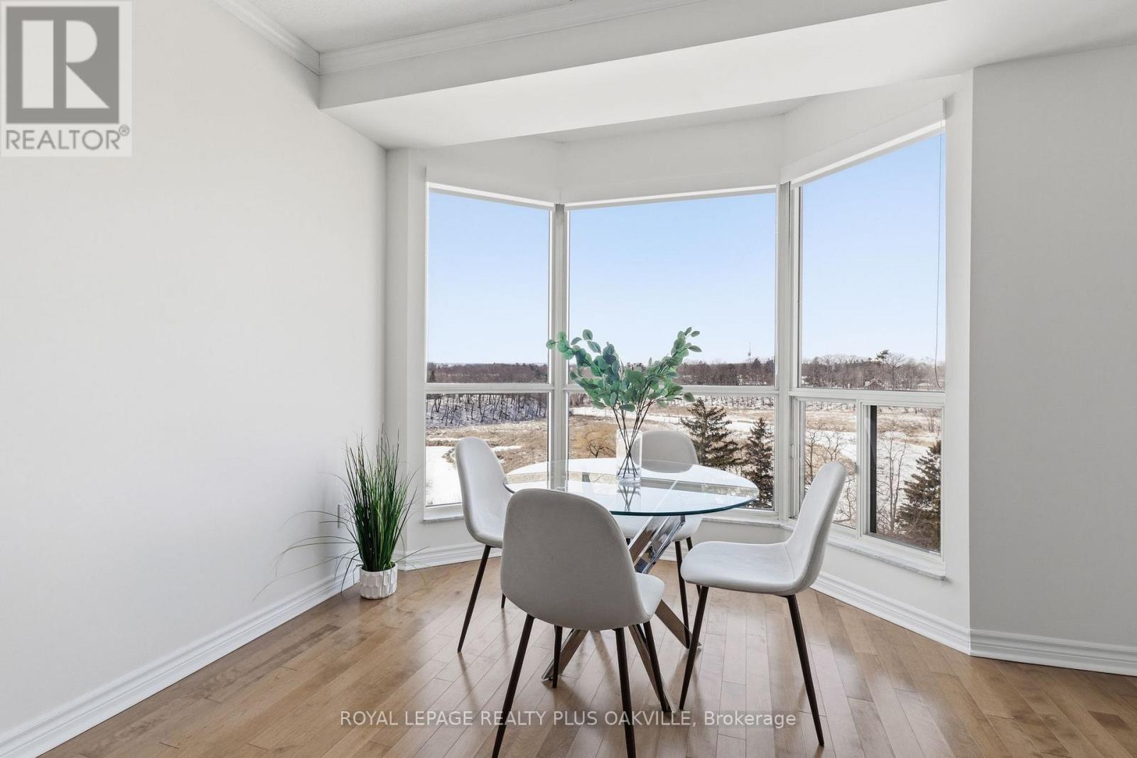 718 - 2511 Lakeshore Road W, Oakville, Ontario  L6L 6L9 - Photo 21 - W12789220